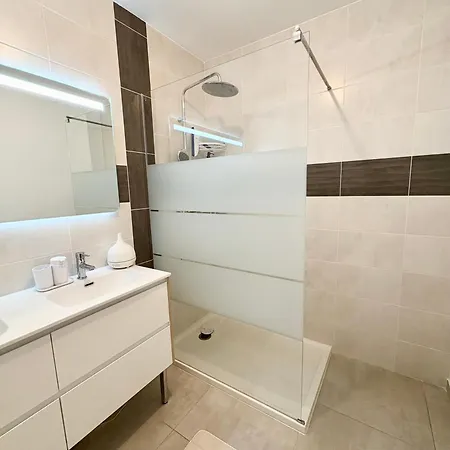 Homestay Belle Dans Neuve Avec Piscine Privee *